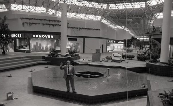 FairgroundsSquare-building-Boscovs-1980 Berks Nostalgia 