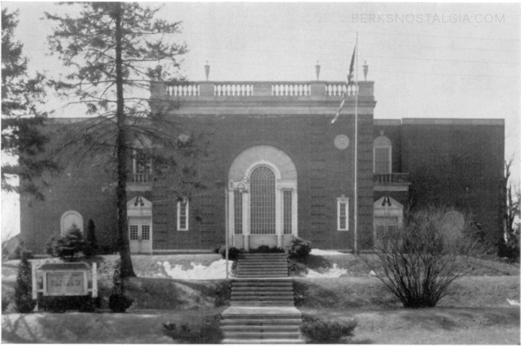 Womelsdorf High School