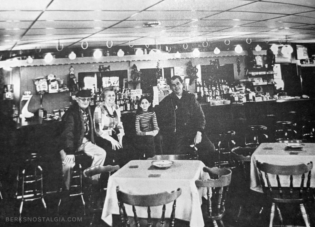 Dixie Tavern West Lawn